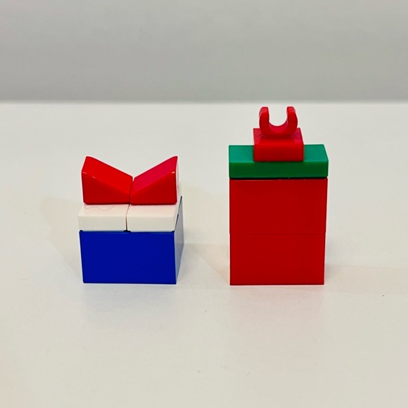 LEGO Holiday Collection - Picture 7 of 8